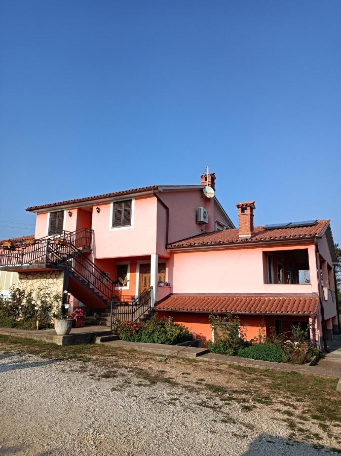 Apartman Biba 라빈 외부 사진