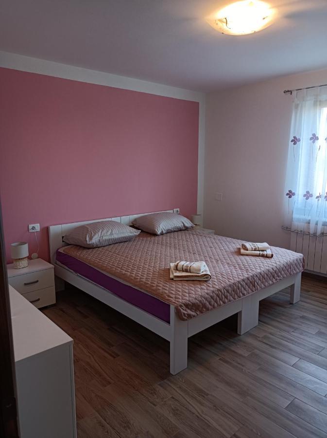 Apartman Biba 라빈 외부 사진